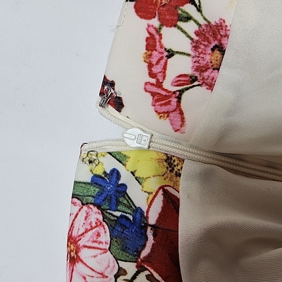 🌸 floral midi pencil skirt 🌸 - Picture 8 of 8